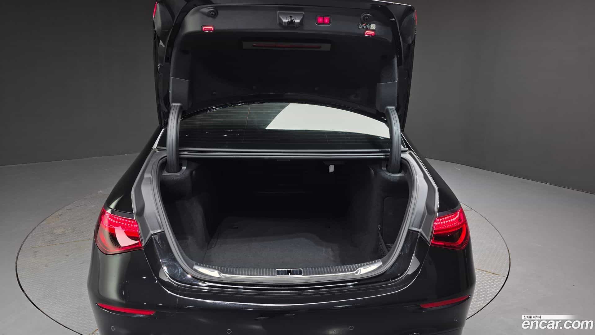 S-Class Mercedes-Benz 2022.0-OPTION-024