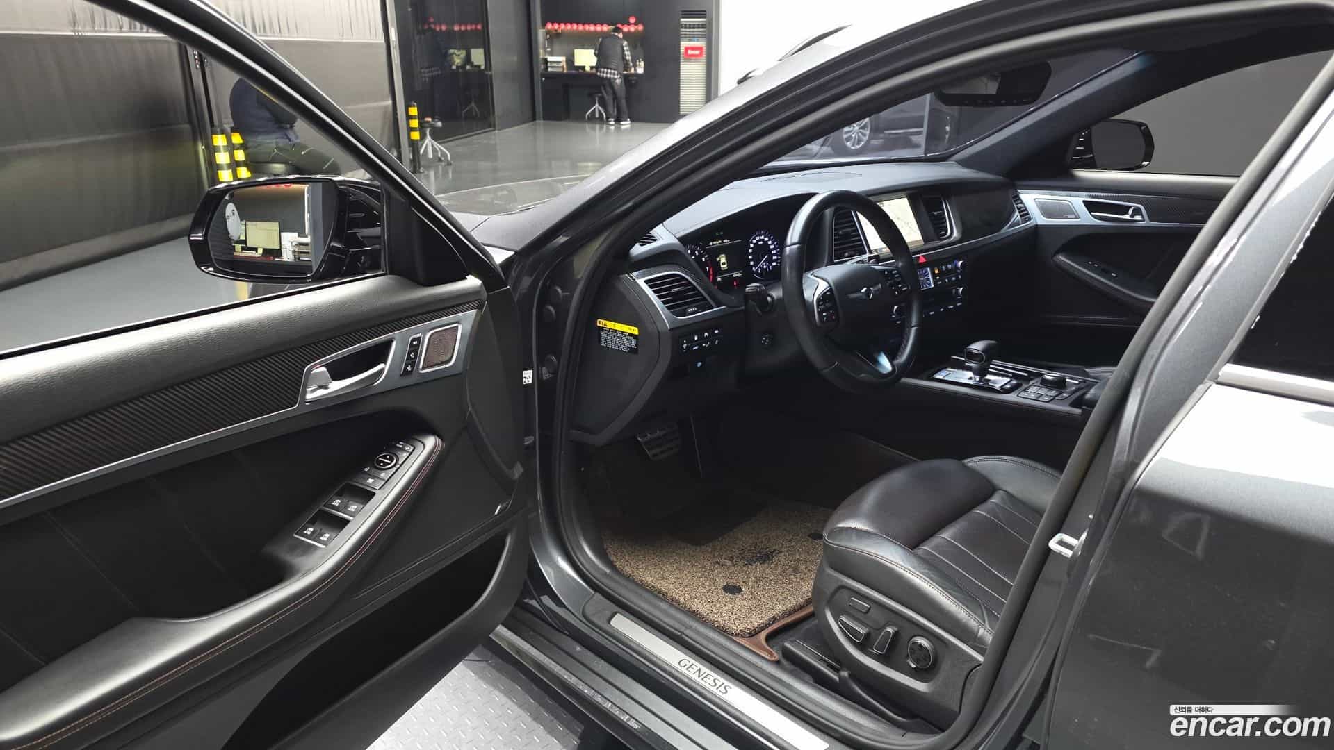 G80 Genesis 2019.4-INNER-010