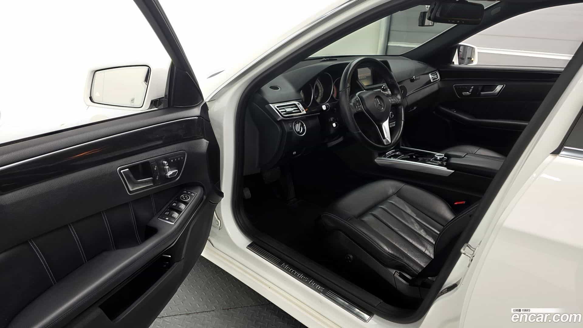 E-Class Mercedes-Benz 2015.8-INNER-010