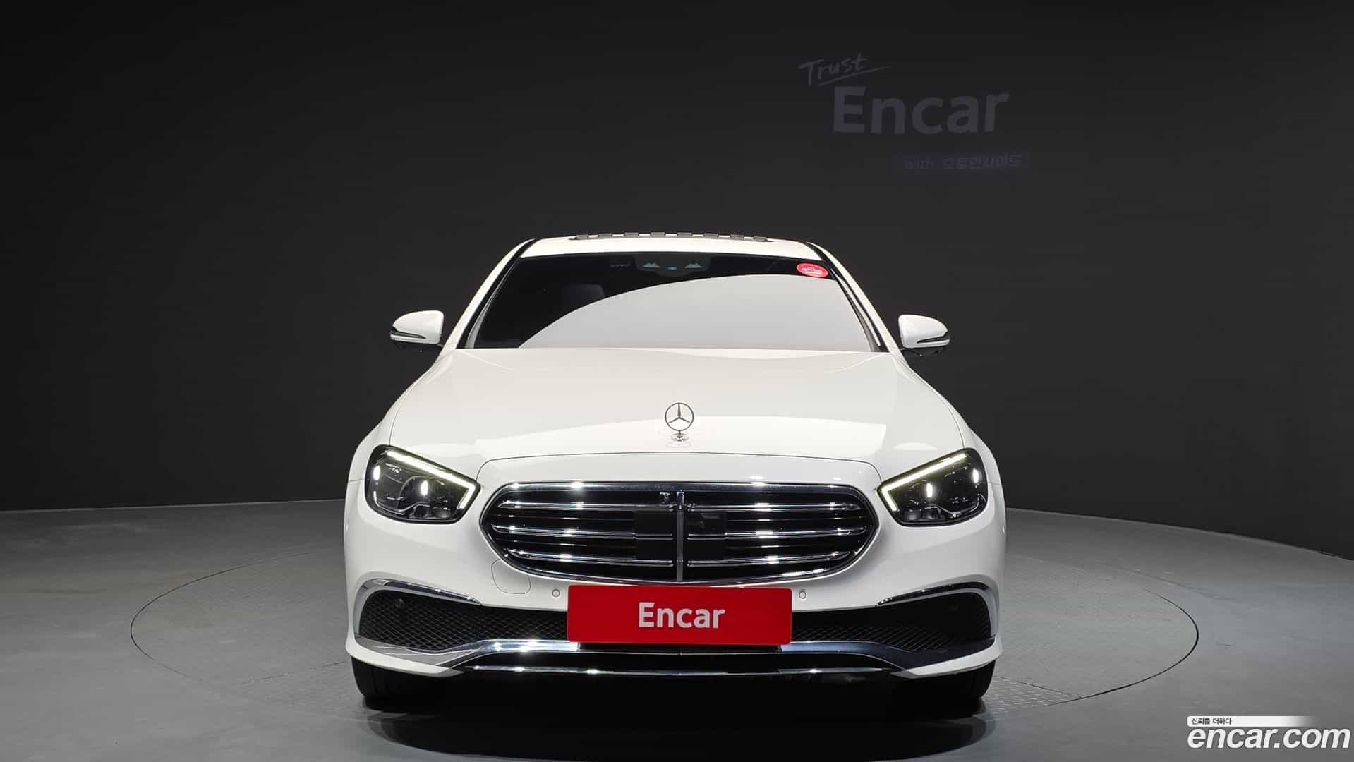 E-Class Mercedes-Benz 2021.1-OUTER-003