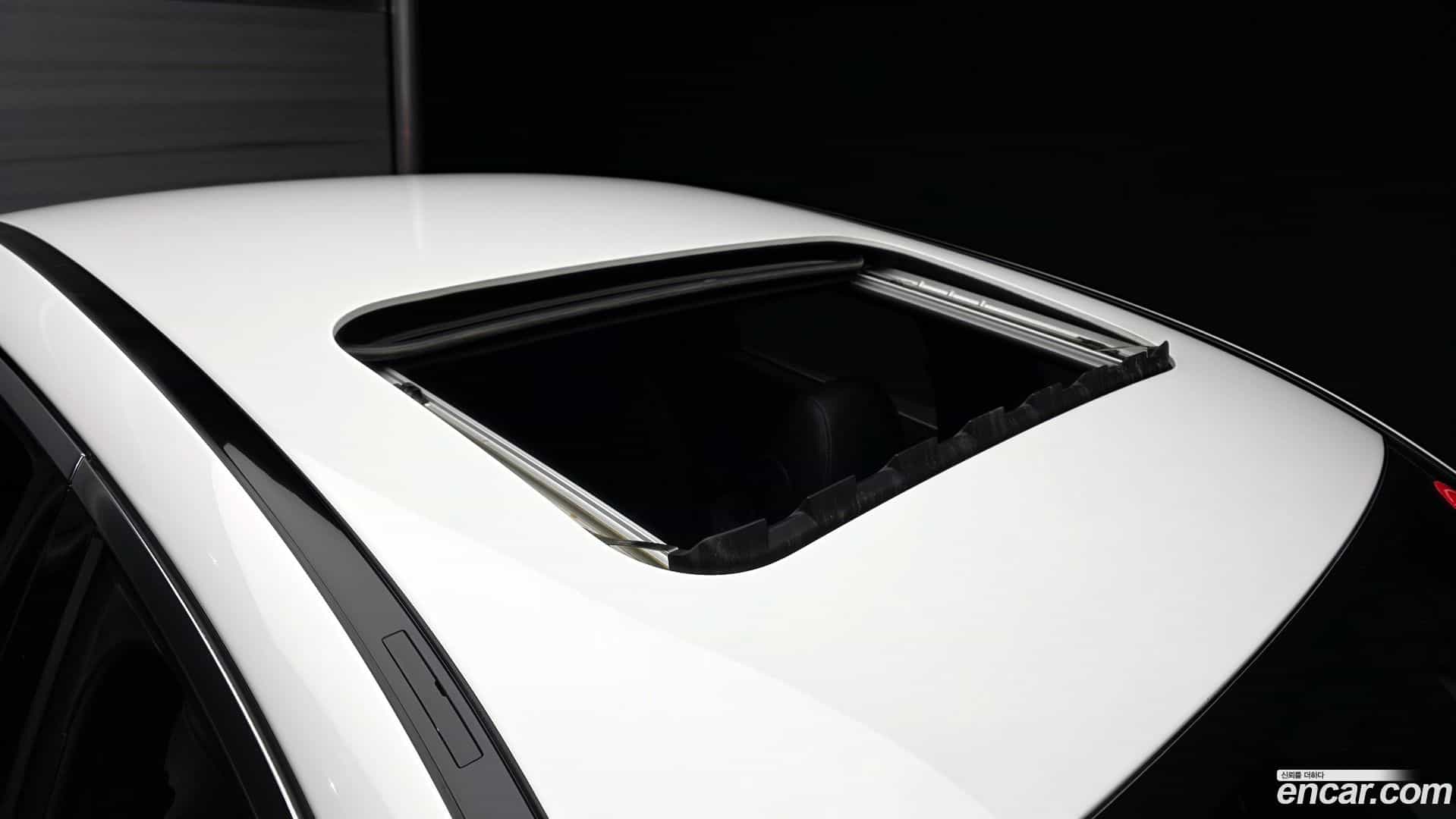 E-Class Mercedes-Benz 2021.1-OPTION-023