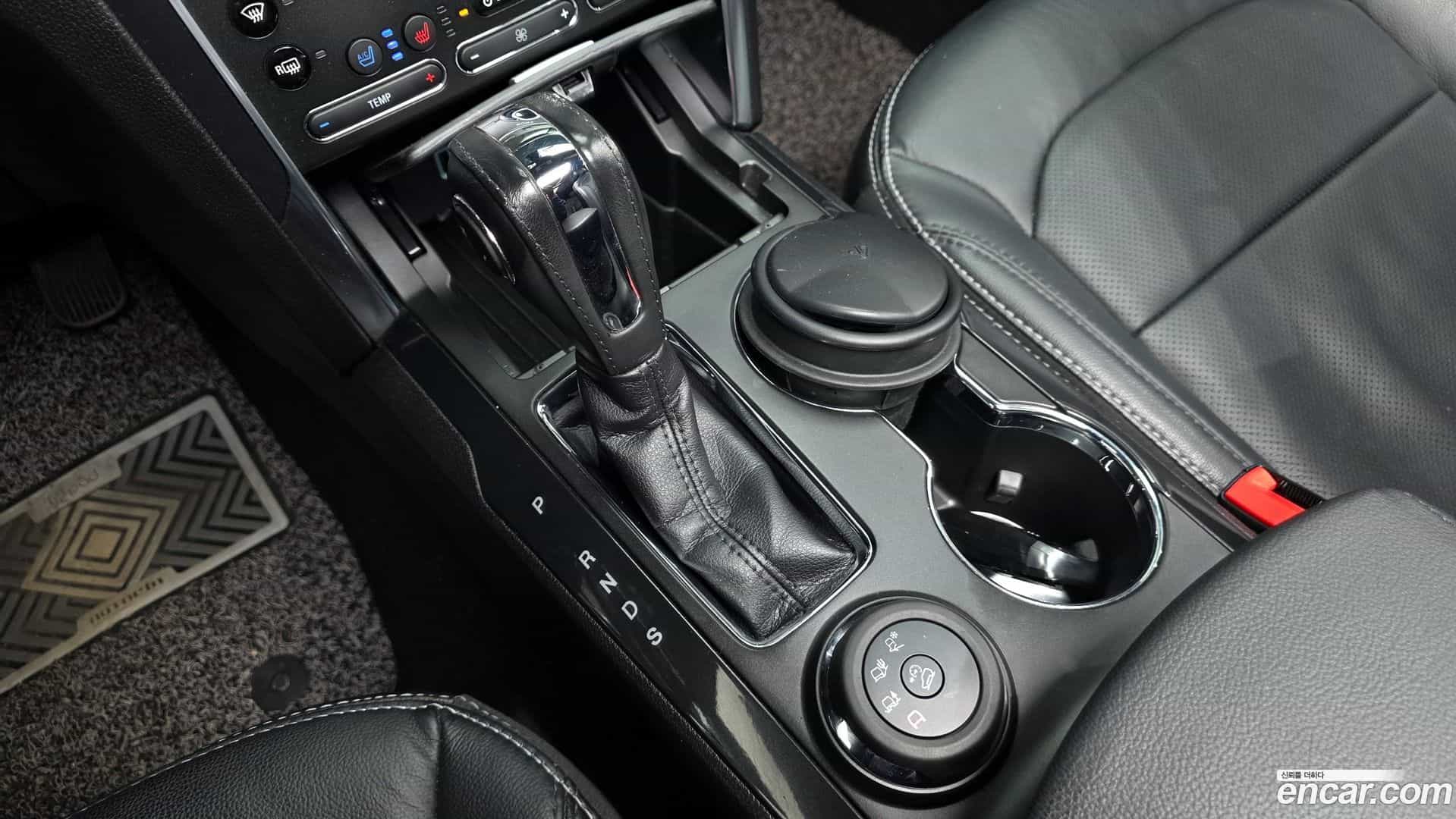 Explorer Ford 2019.3-INNER-009