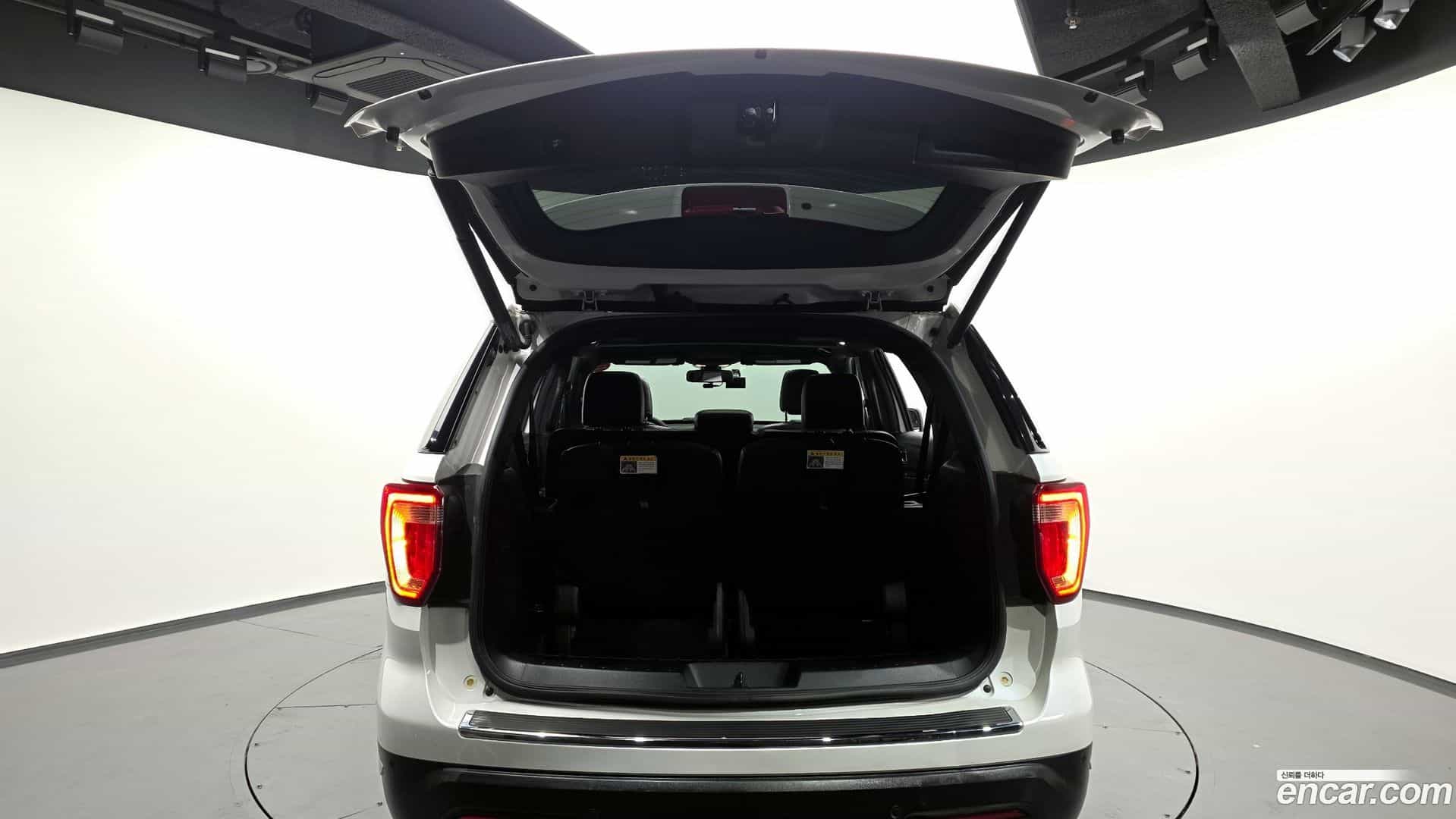 Explorer Ford 2019.3-OPTION-024