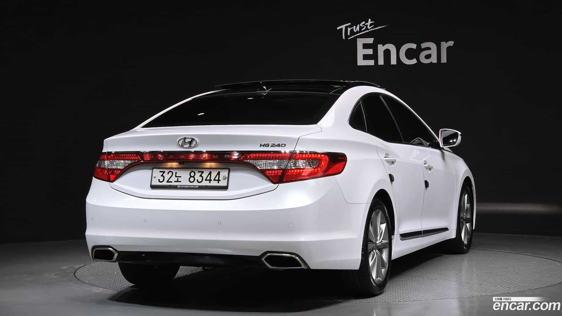 Grandeur Hyundai 2015.9-OUTER-002