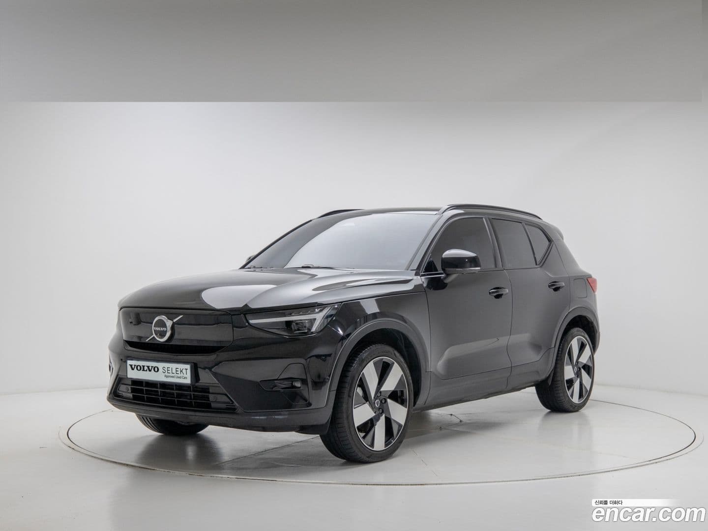 Main__Slider__Photo:XC40 Volvo 2024.9-0