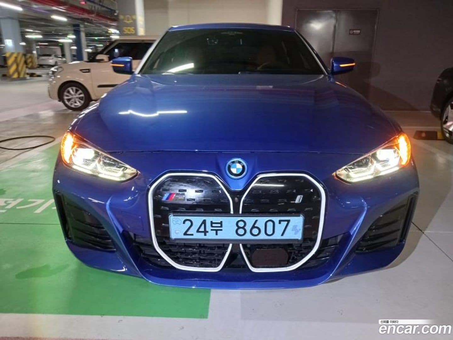 Main__Slider__Photo:i4 BMW 2022.3-0