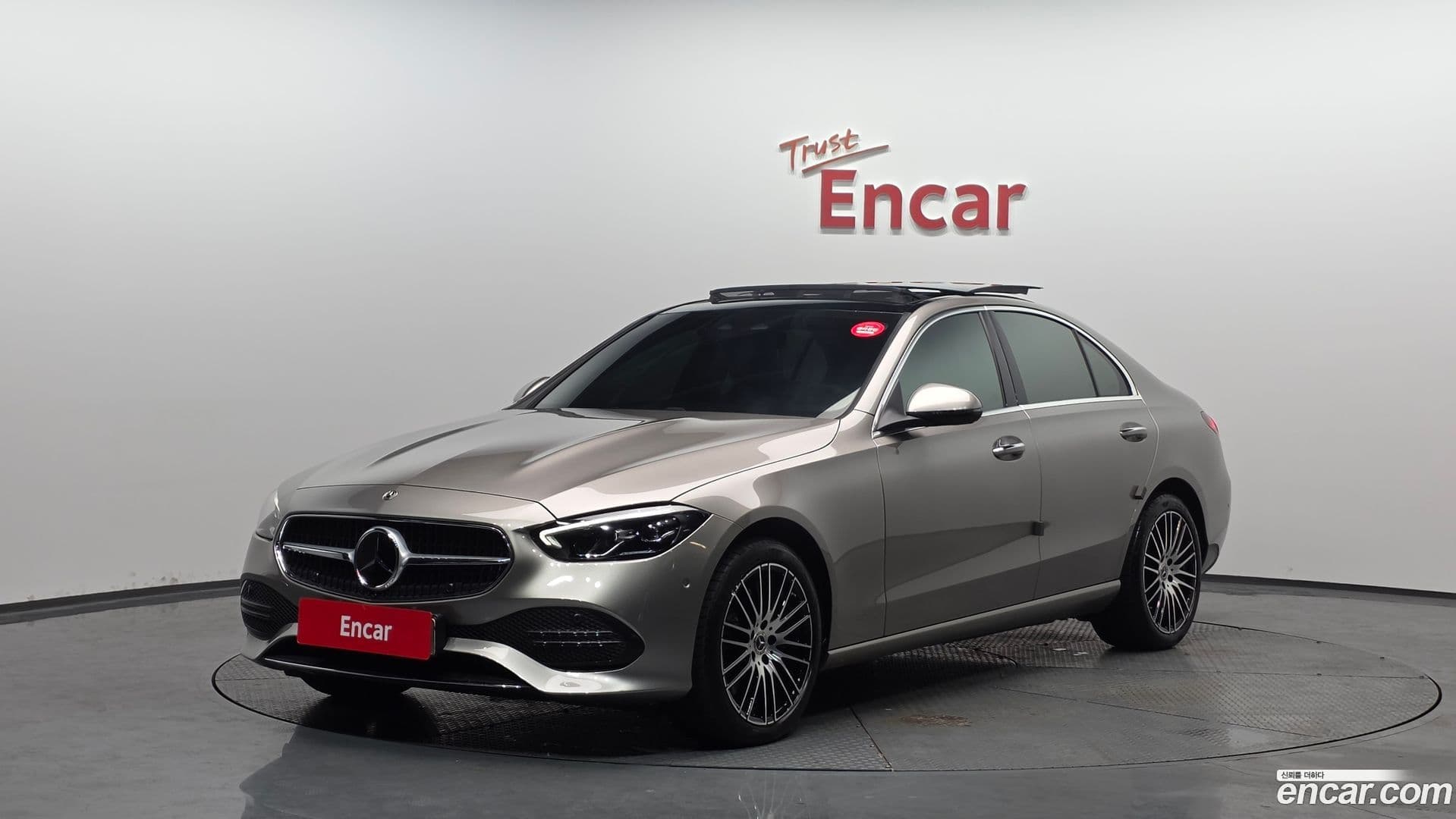Main__Slider__Photo:C-Class Mercedes-Benz 2022.3-0