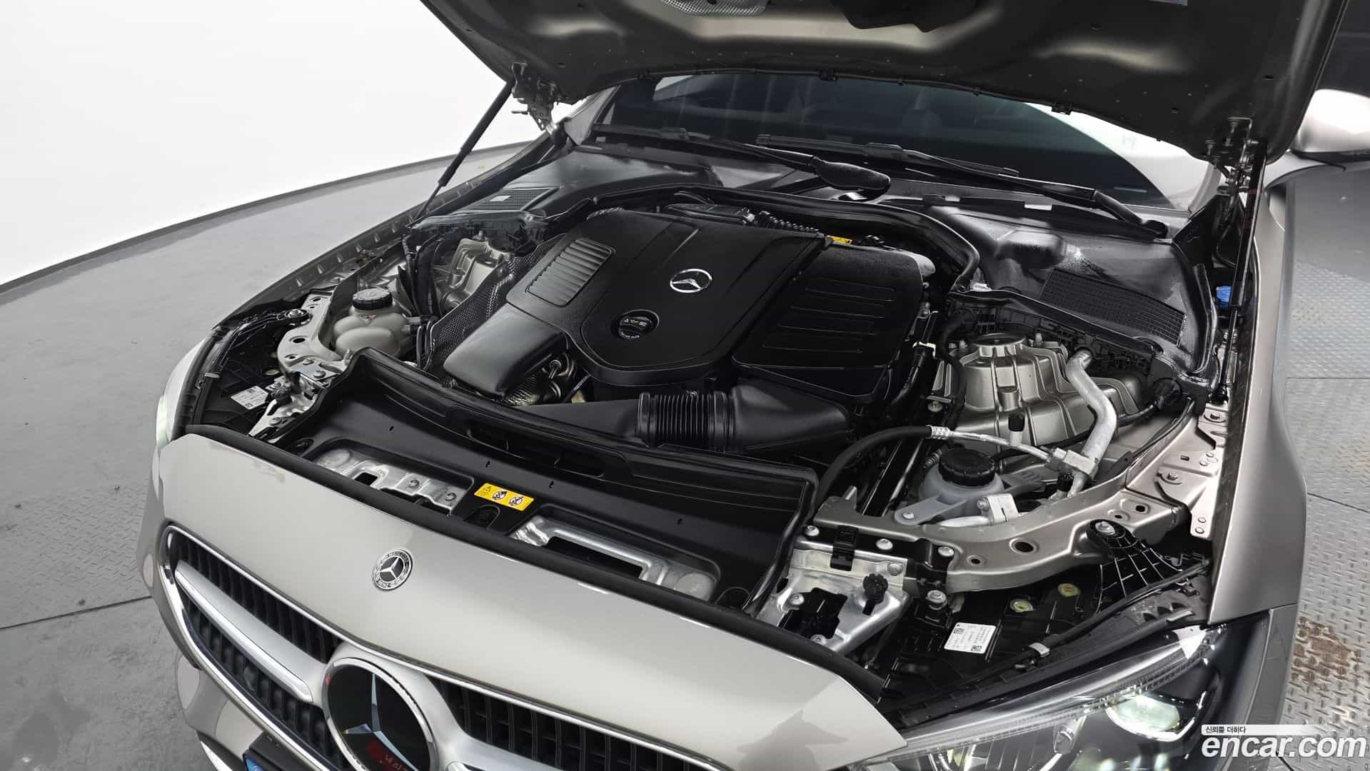 C-Class Mercedes-Benz 2022.3-INNER-006