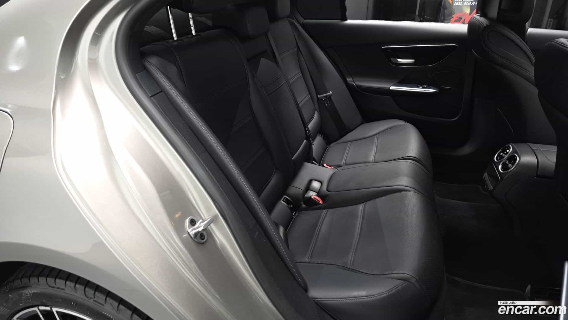 C-Class Mercedes-Benz 2022.3-OPTION-015