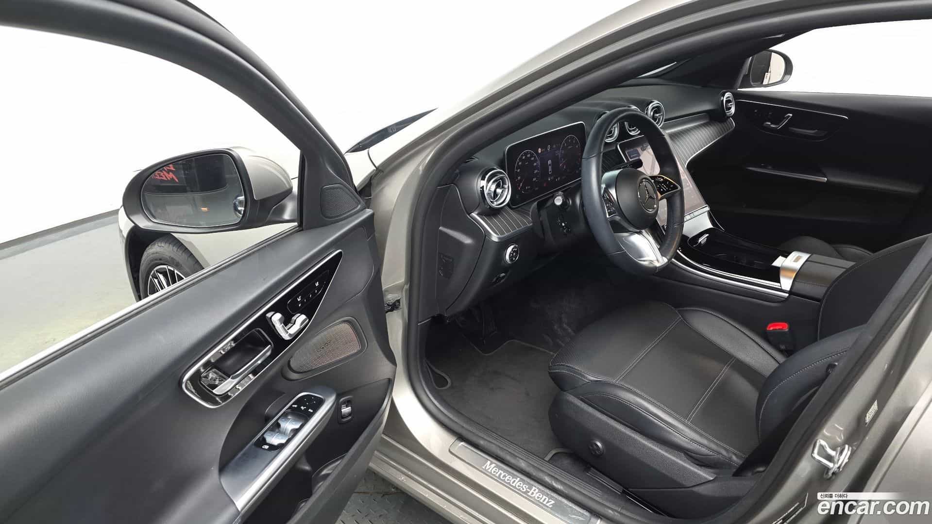 C-Class Mercedes-Benz 2022.3-OPTION-016
