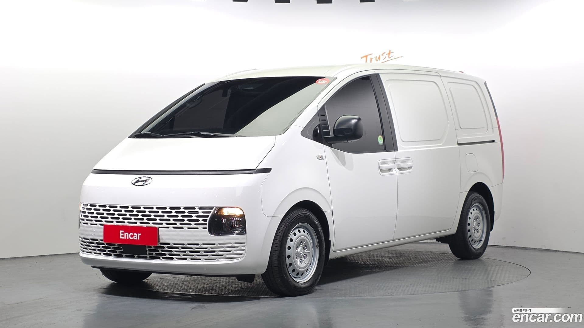 Main__Slider__Photo:Staria Hyundai 2021.5-0