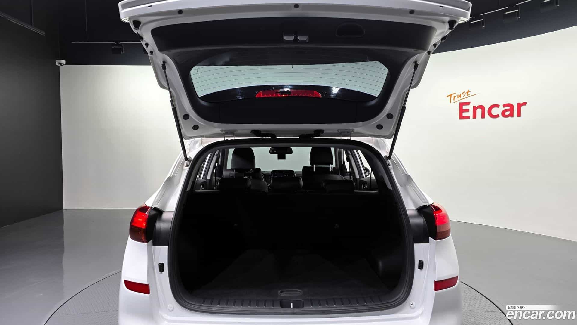 Tucson Hyundai 2018.7-OPTION-024