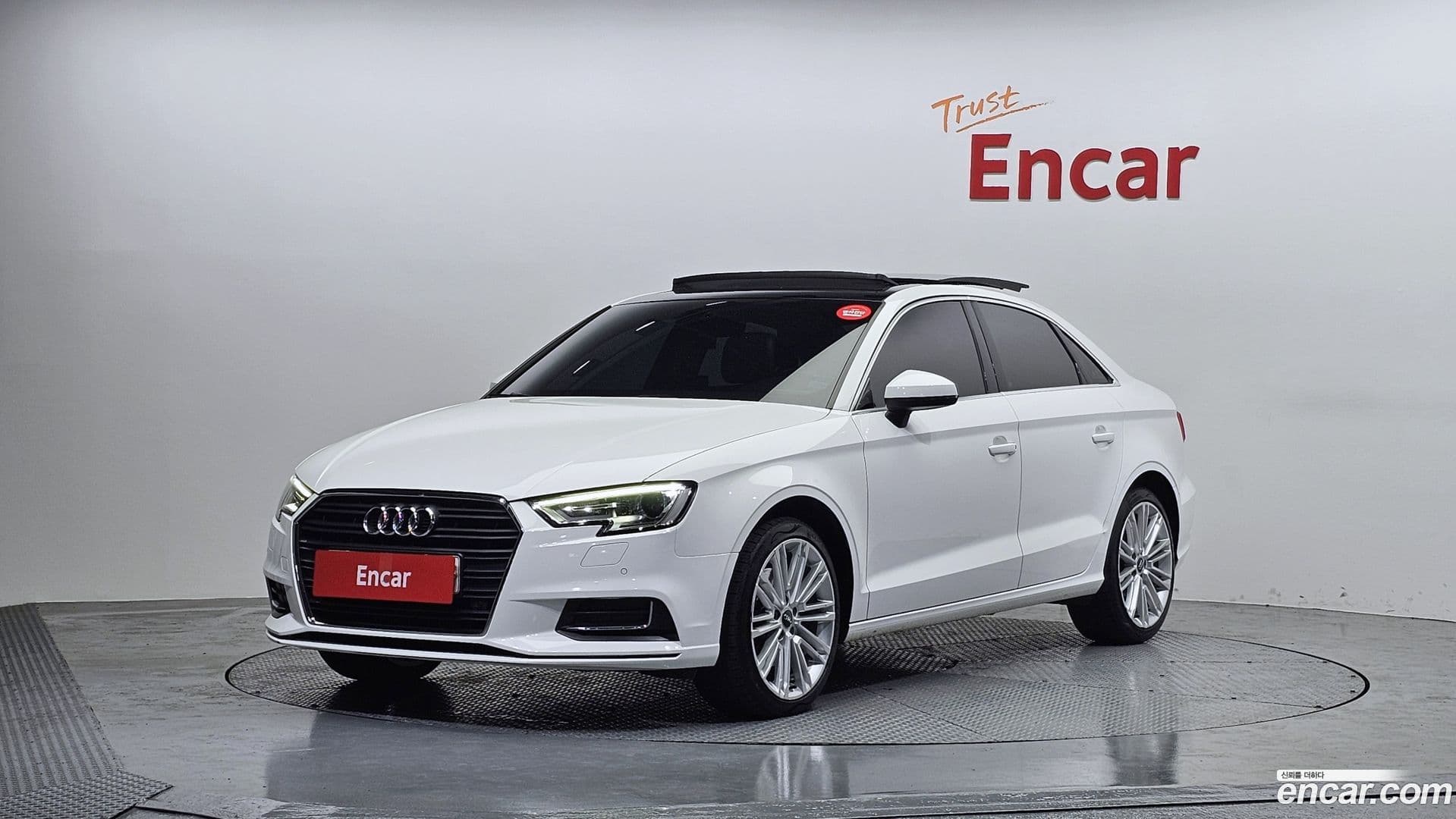 Main__Slider__Photo:A3 Audi 2018.8-0