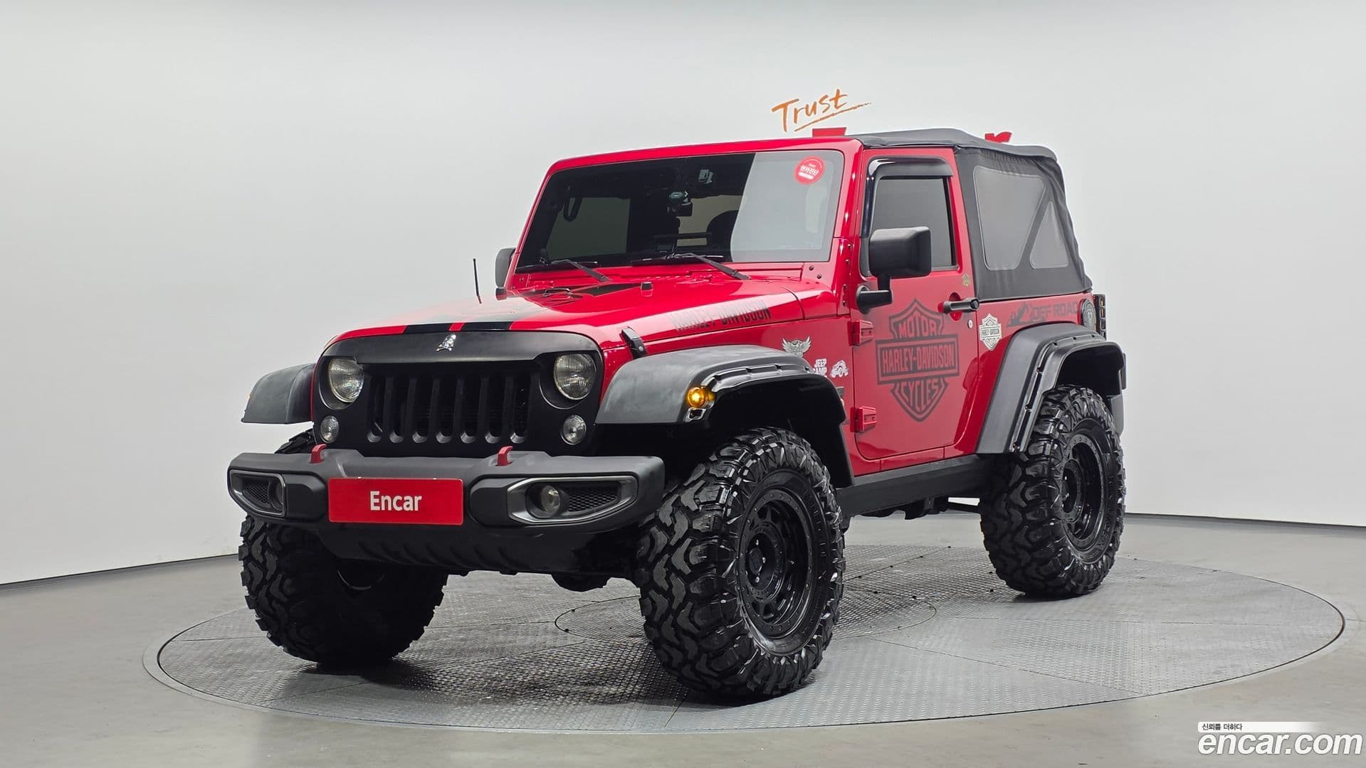 Main__Slider__Photo:Wrangler Jeep 2014.10-0