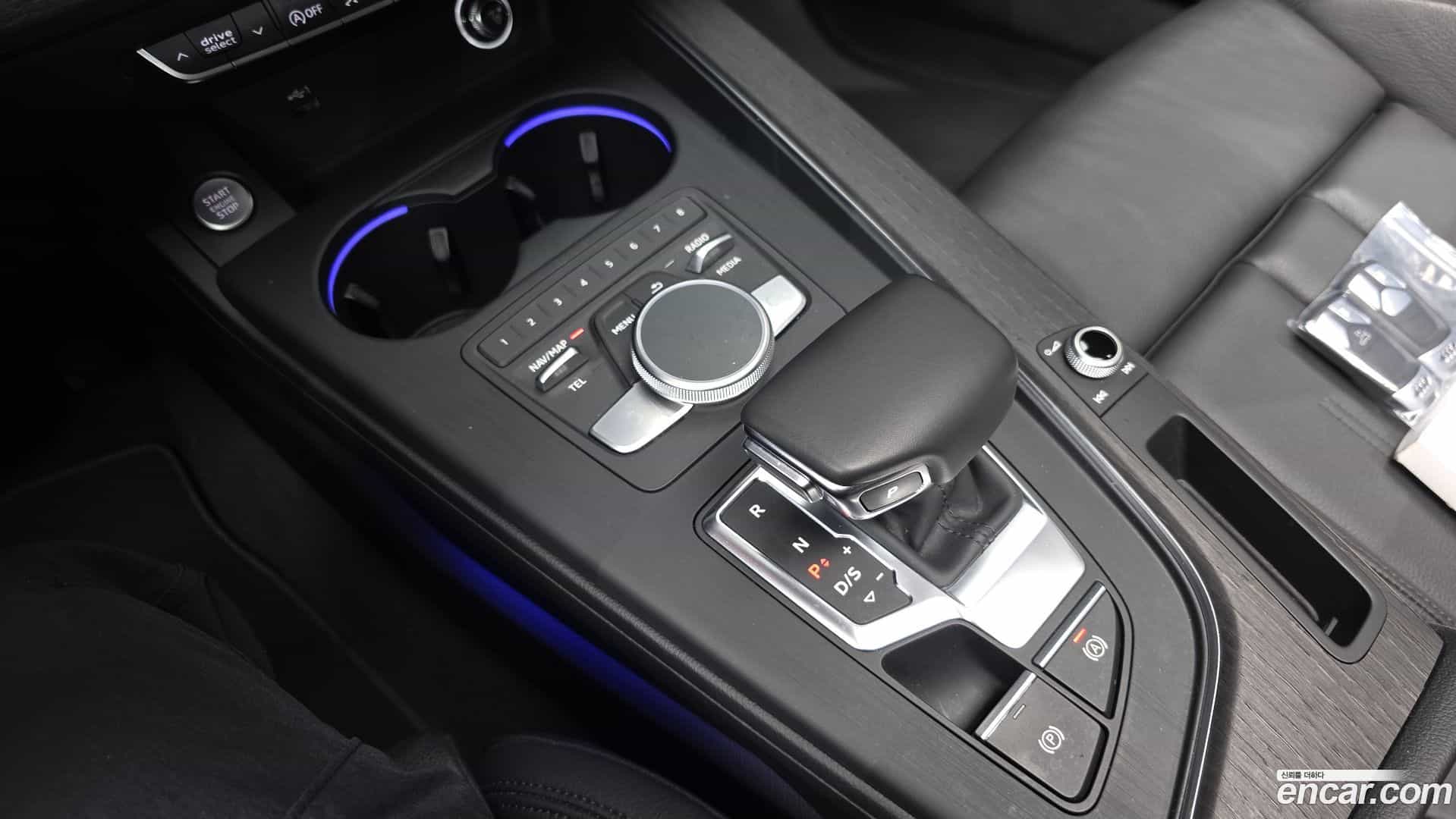 A4 Audi 2019.11-INNER-009