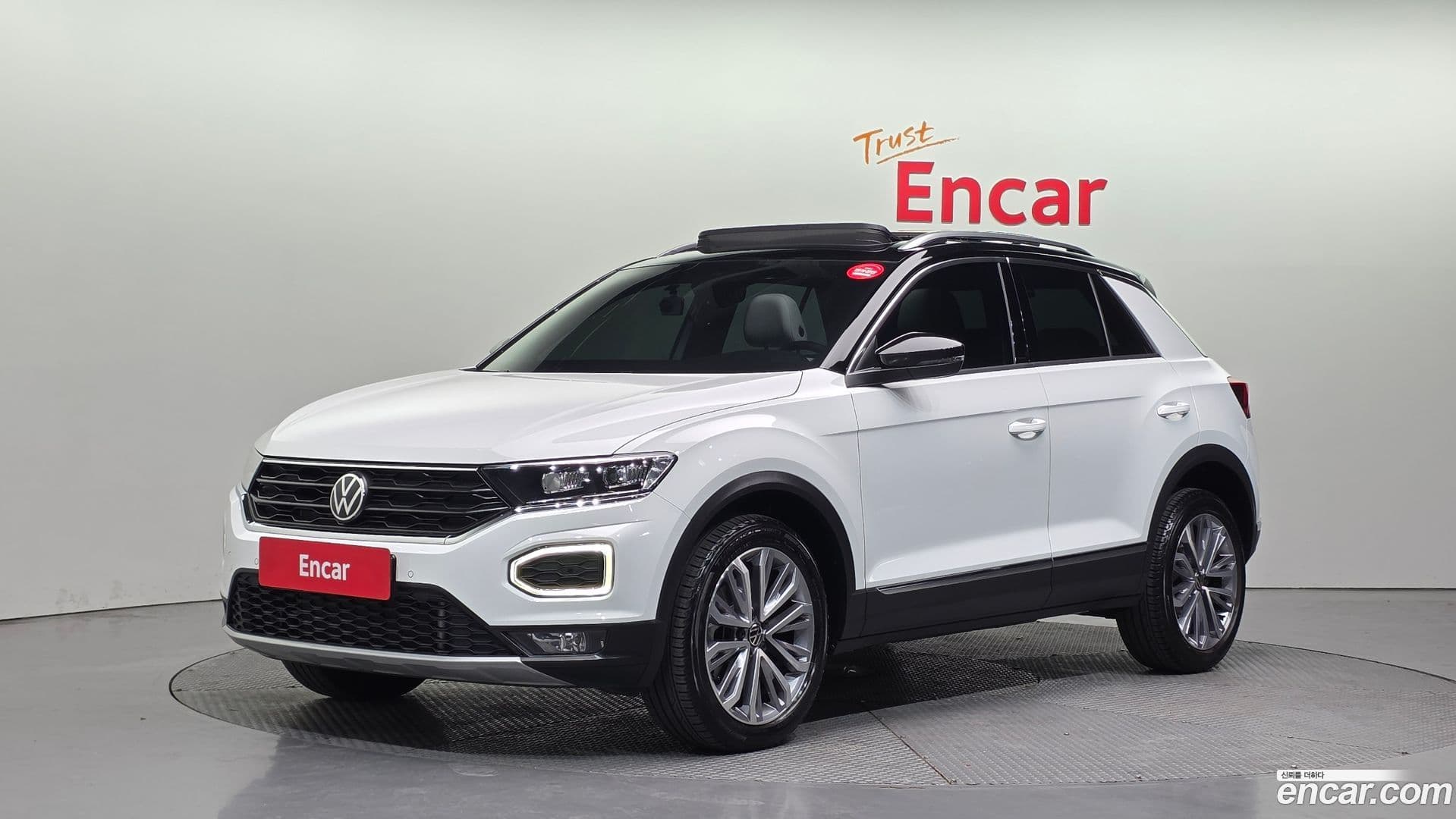 Main__Slider__Photo:T-Roc Volkswagen 2022.2-0