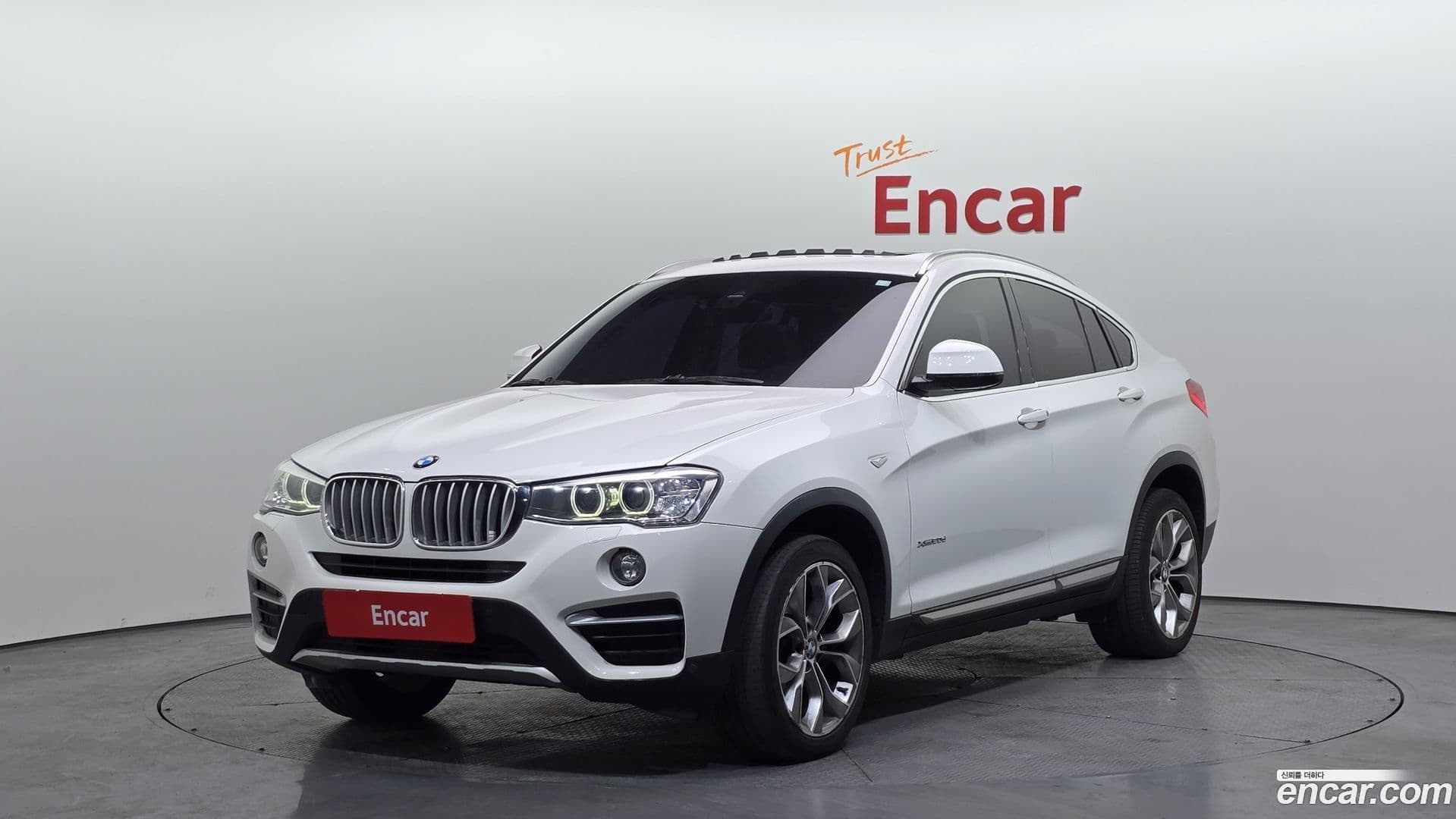 Main__Slider__Photo:X4 BMW 2016.5-0