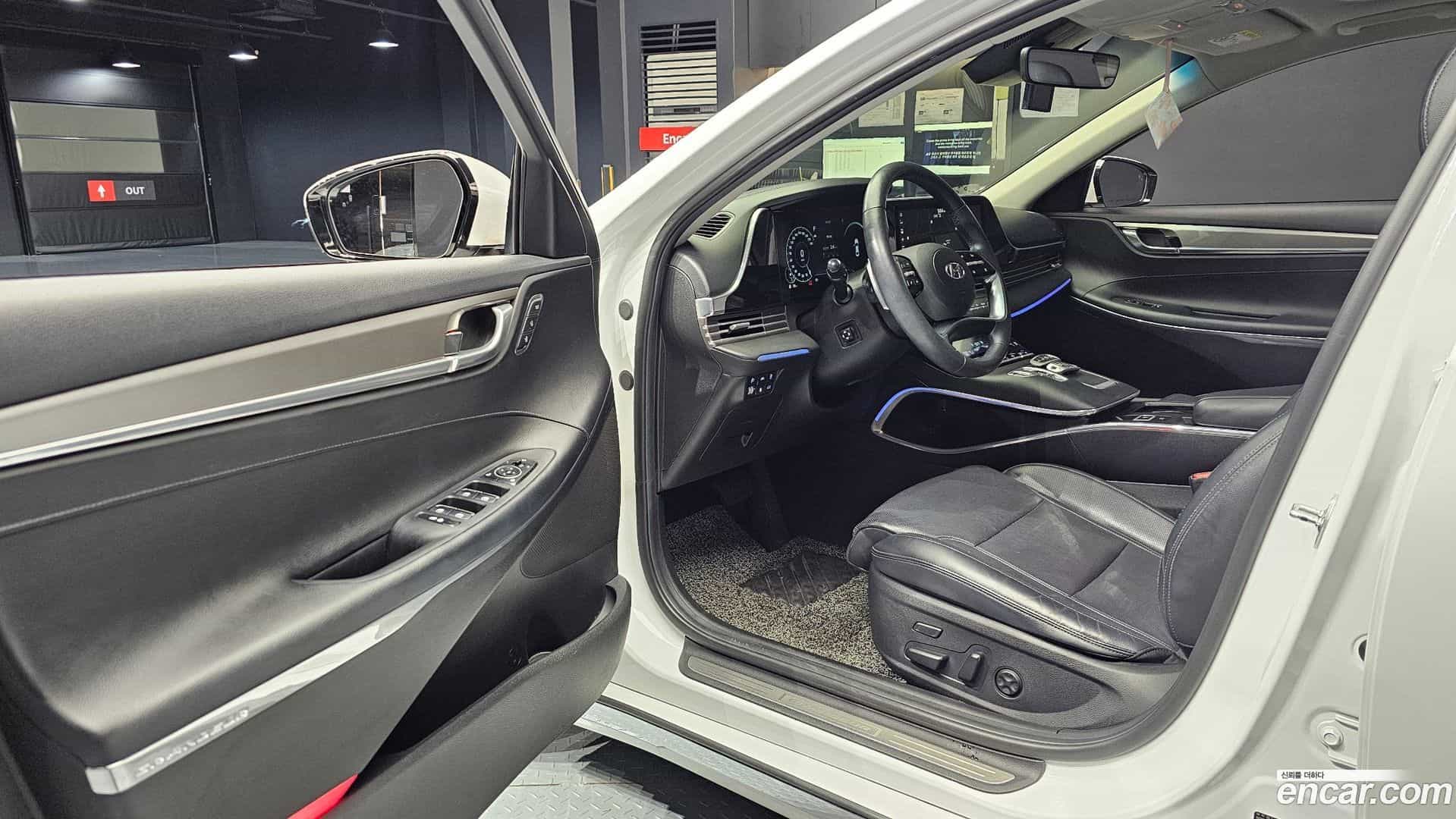 Grandeur Hyundai 2020.8-OPTION-015
