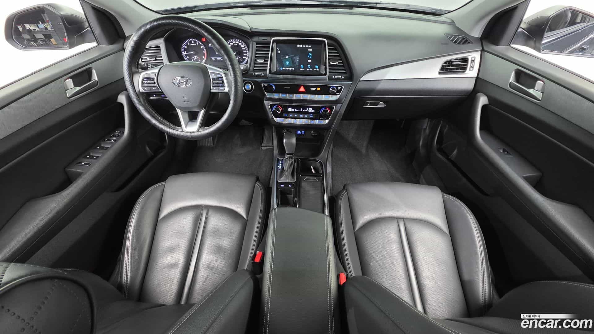 Sonata Hyundai 2018.9-INNER-007
