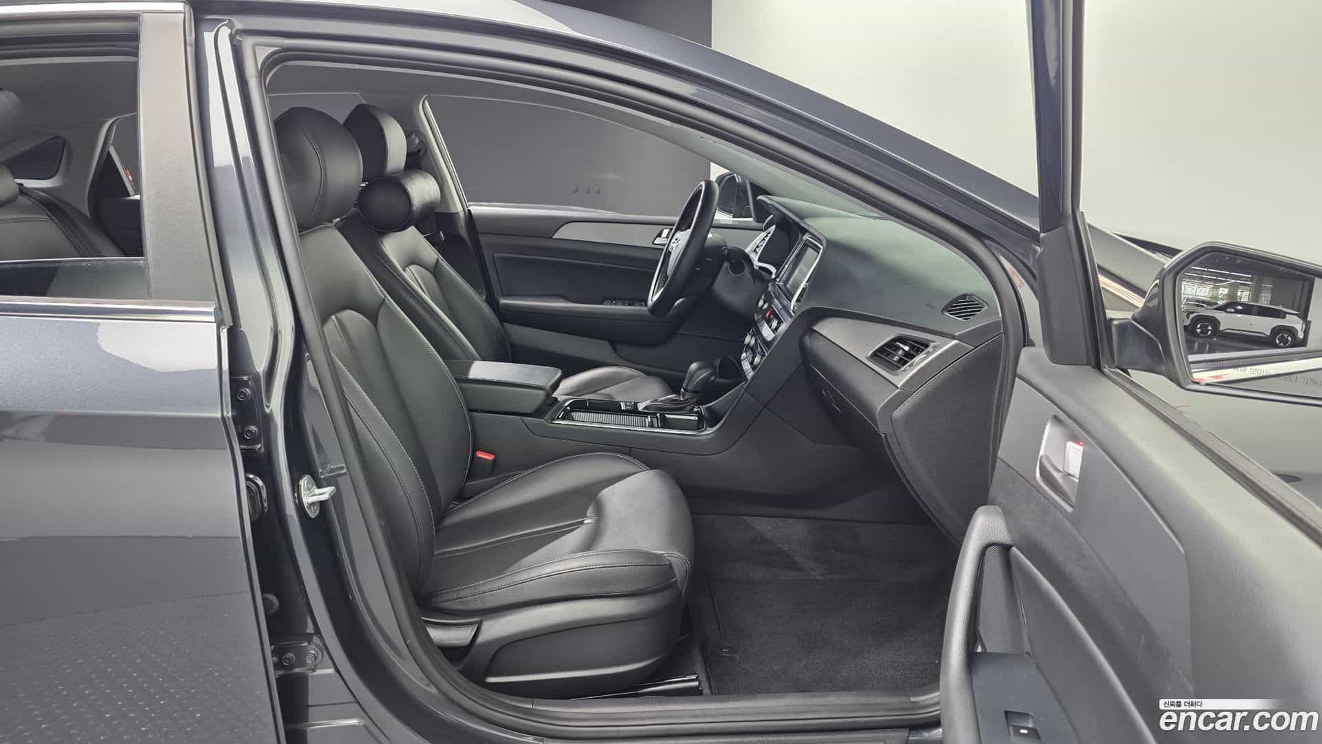 Sonata Hyundai 2018.9-OPTION-016