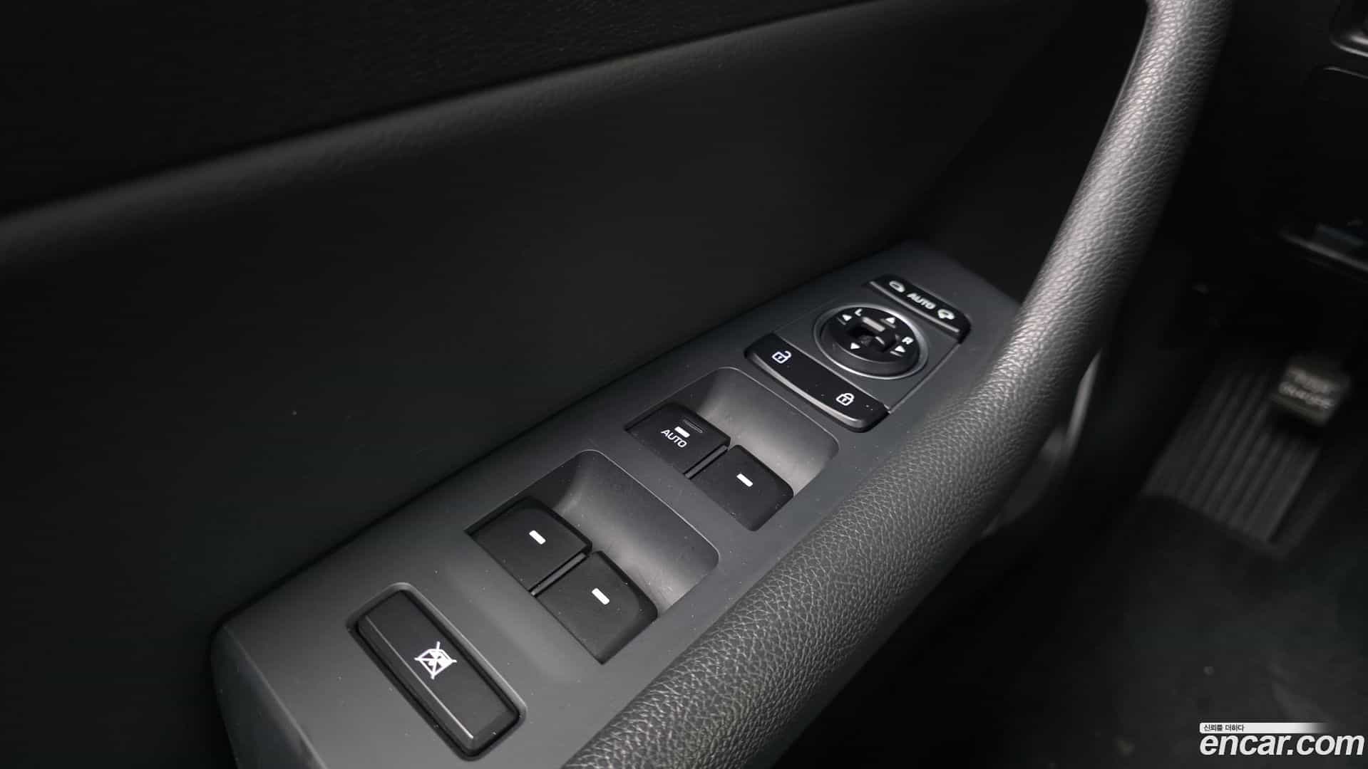 Sonata Hyundai 2018.9-OPTION-018