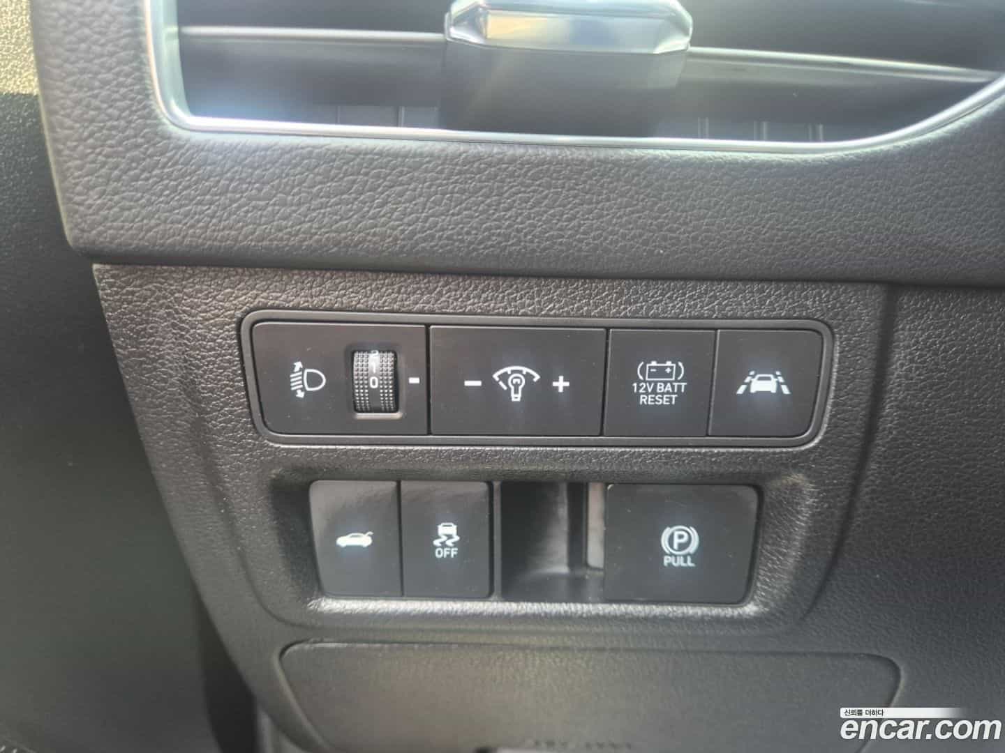 Sonata Hyundai 2022.2-INNER-010
