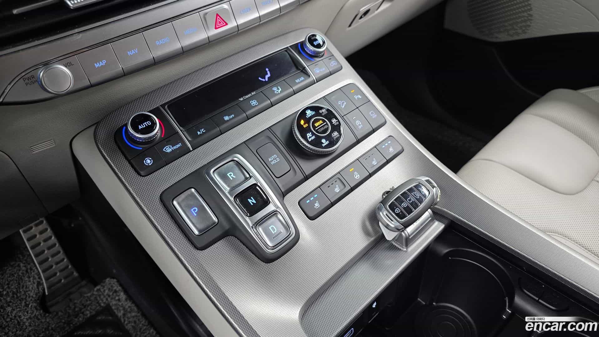 Palisade Hyundai 2019.3-INNER-009