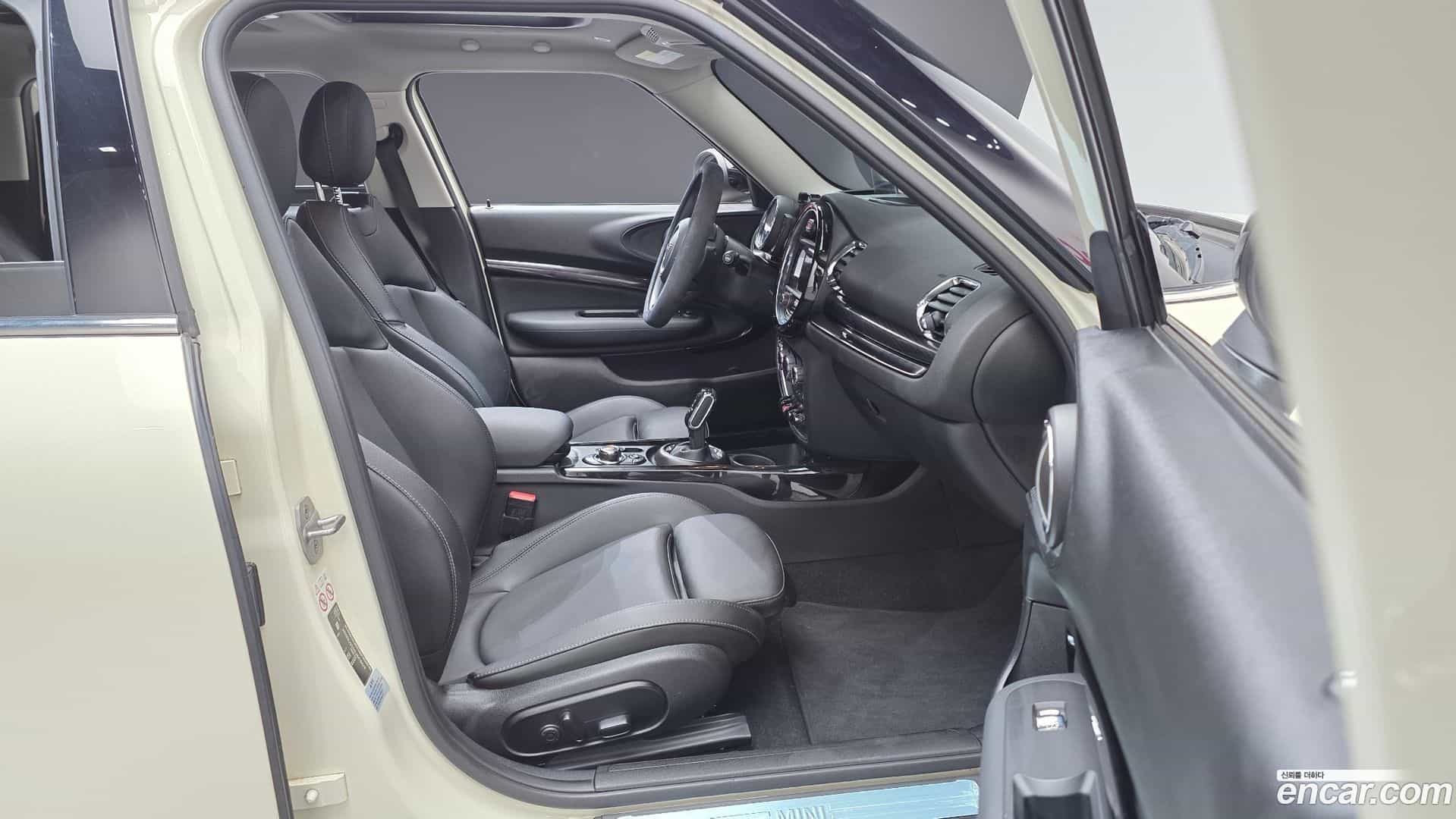 Clubman Mini 2020.3-INNER-010