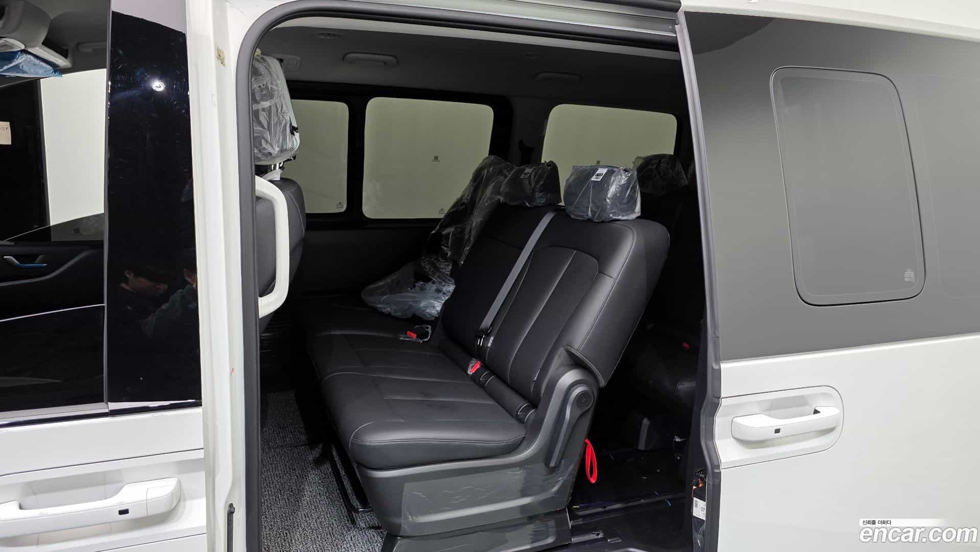 Staria Hyundai 2025.2-OPTION-015