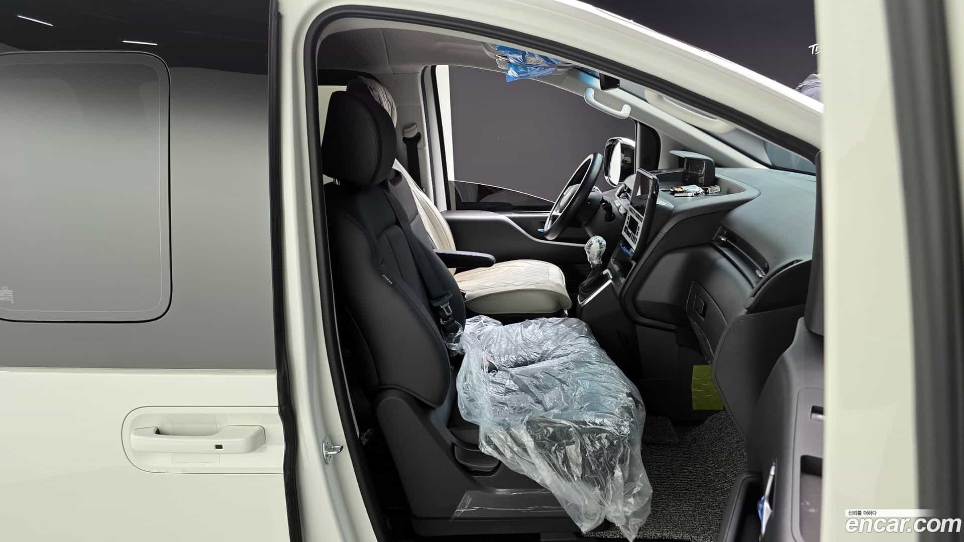 Staria Hyundai 2025.2-OPTION-016
