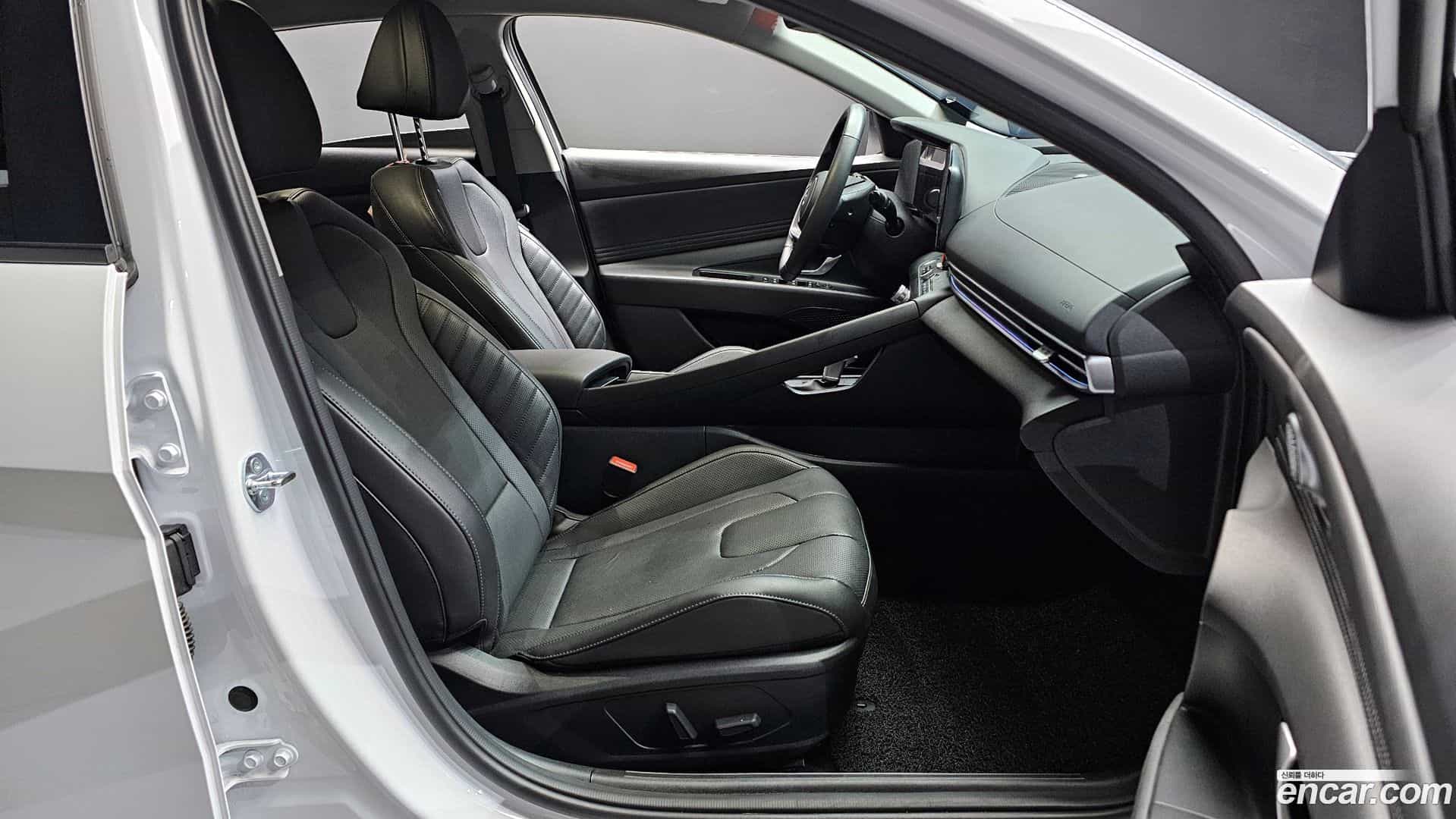 AVANTE Hyundai 2025.2-OPTION-015