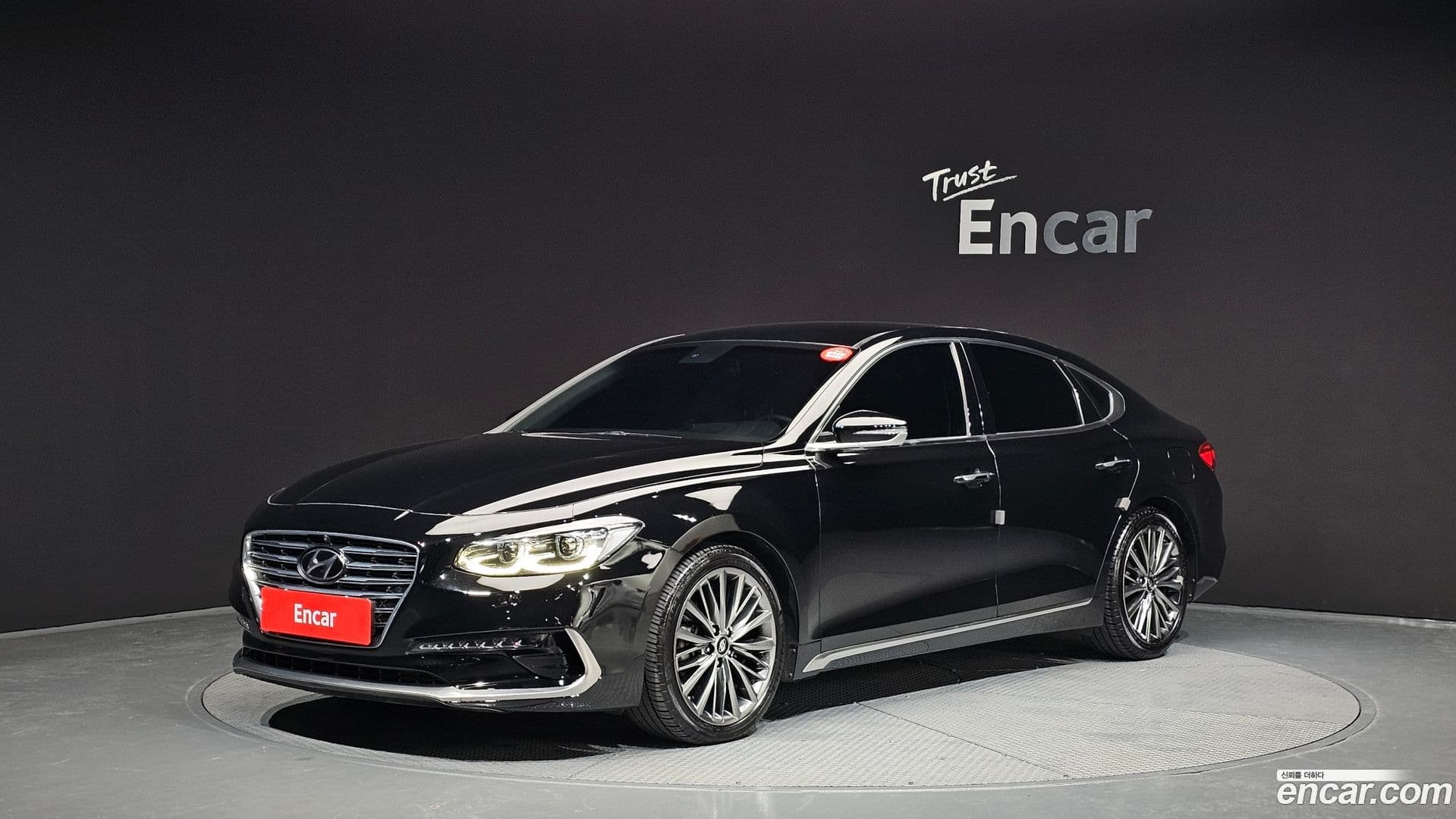 Main__Slider__Photo:Grandeur Hyundai 2017.0-0