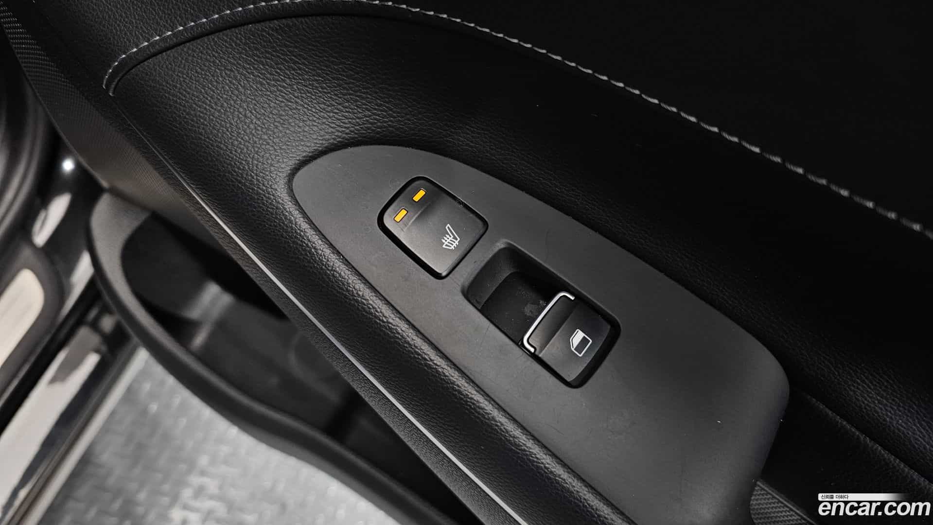 Grandeur Hyundai 2017.0-OPTION-023