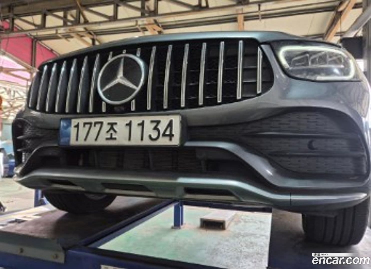 Main__Slider__Photo:GLC-Class Mercedes-Benz 2022.3-0