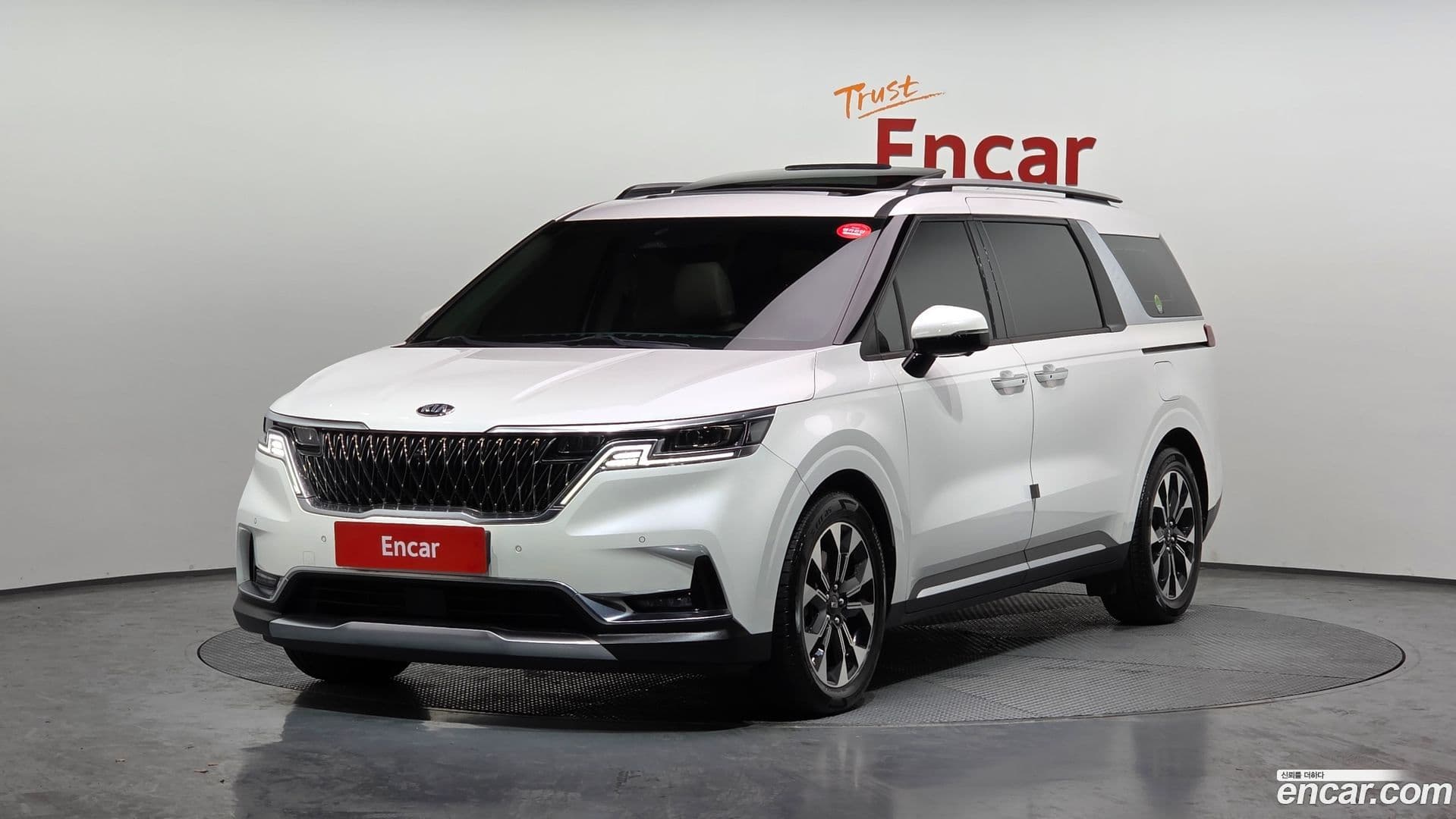 Main__Slider__Photo:Canival Kia 2020.11-0