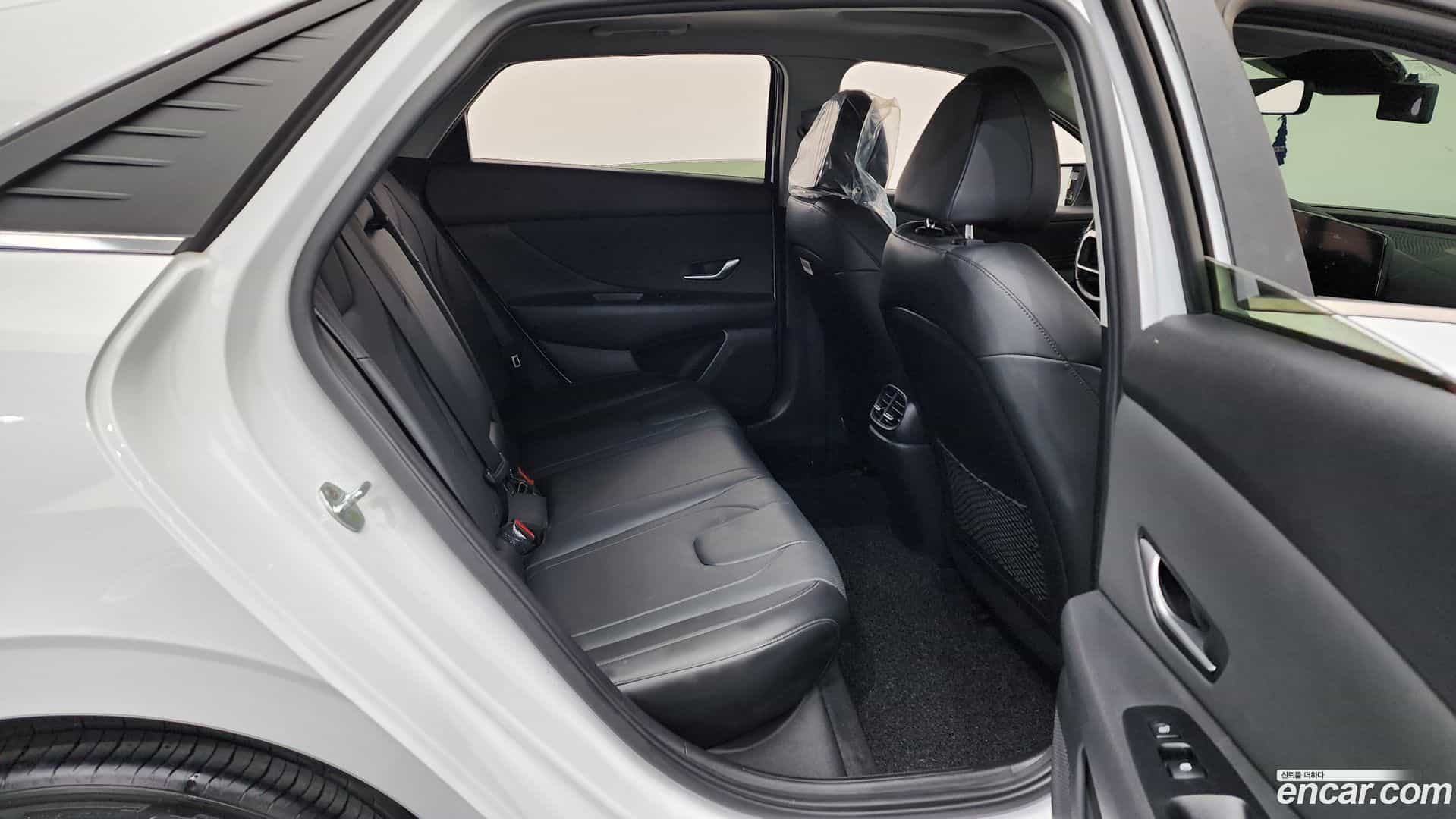 AVANTE Hyundai 2020.5-OPTION-016