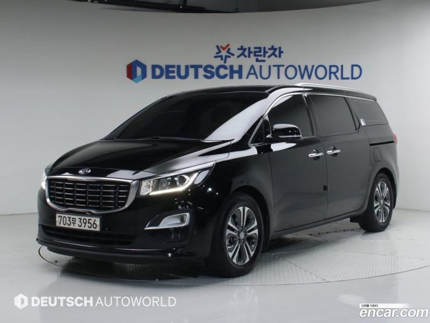 Main__Slider__Photo:Canival Kia 2020.0-0