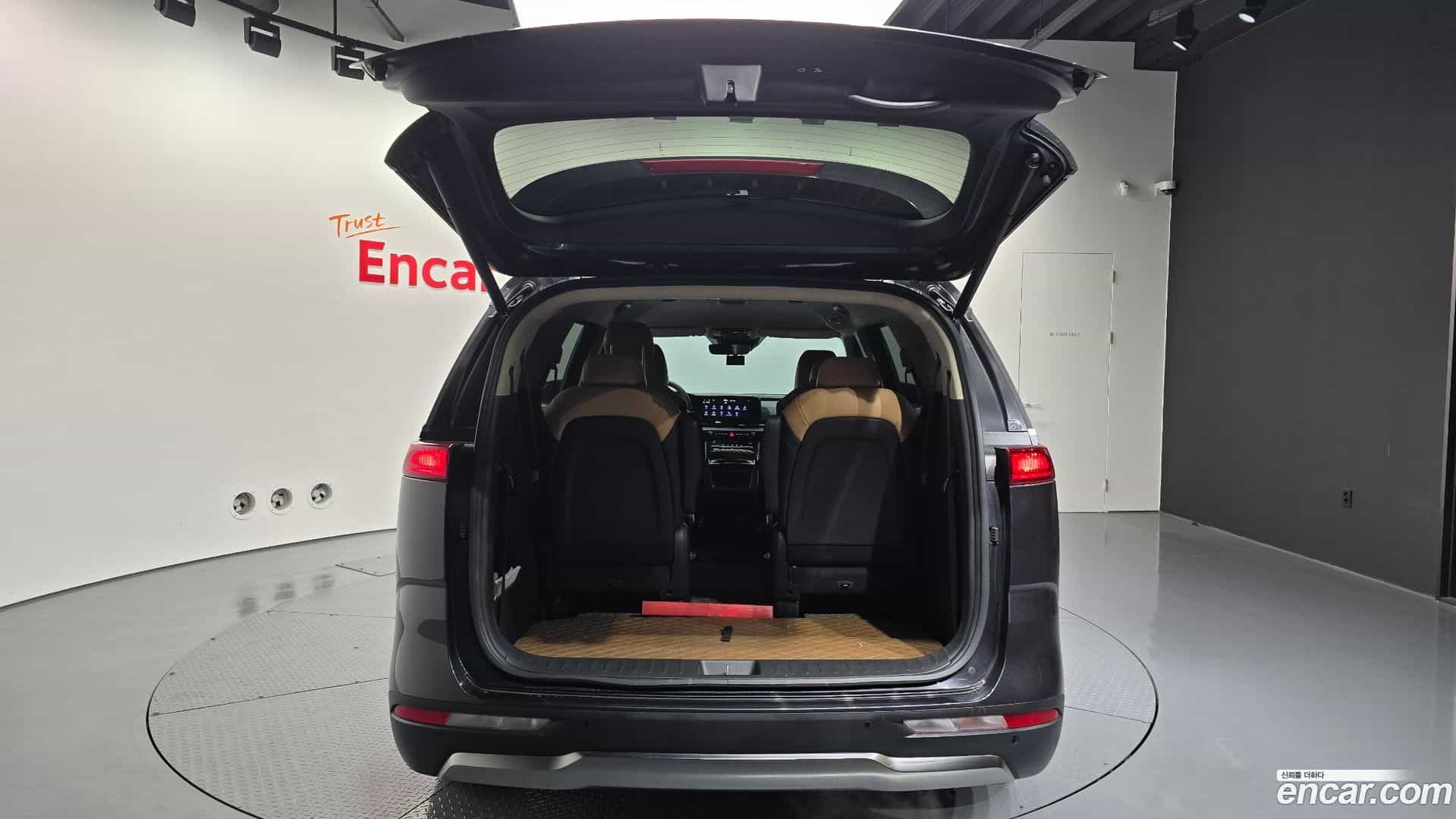 Canival Kia 2021.8-OPTION-024