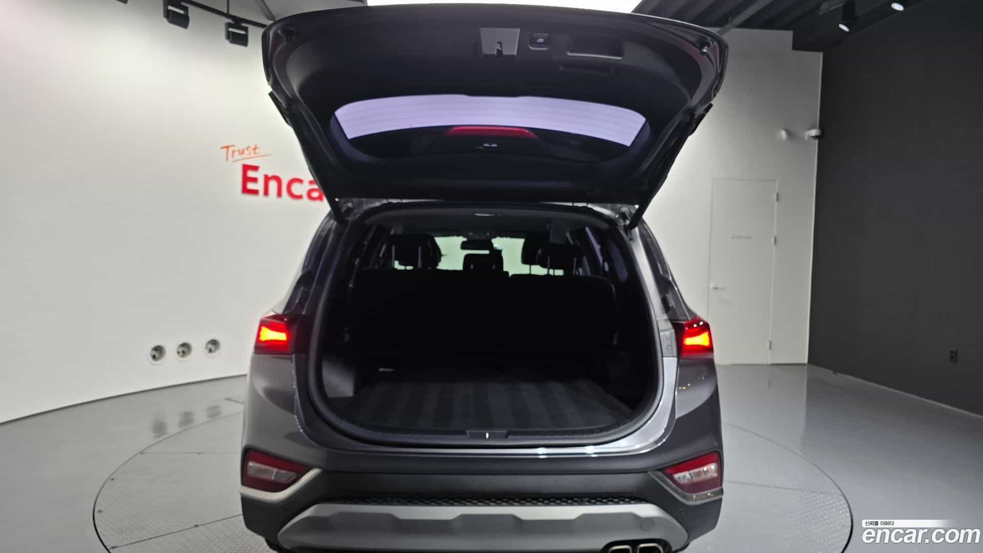 Santafe Hyundai 2018.4-OPTION-024