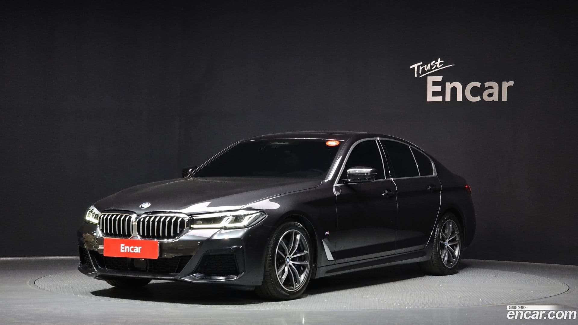 Main__Slider__Photo:5-Series BMW 2022.11-0