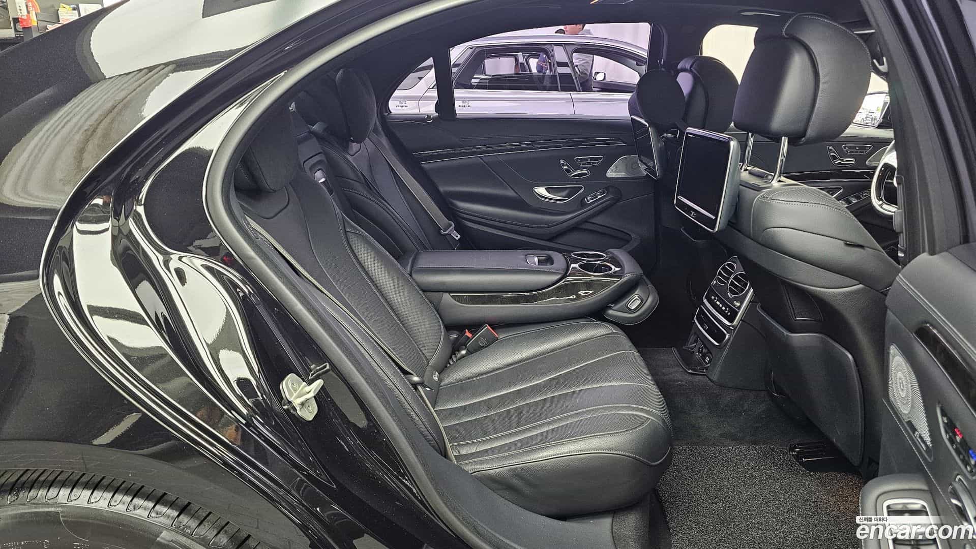 S-Class Mercedes-Benz 2016.5-OPTION-016