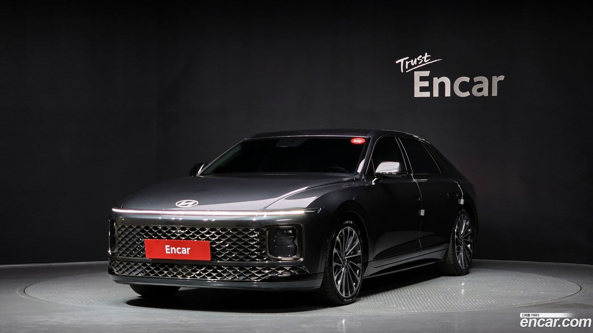 Main__Slider__Photo:Grandeur Hyundai 2022.11-0