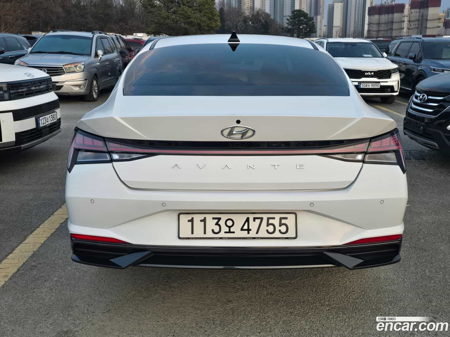 AVANTE Hyundai 2022.0-OUTER-005