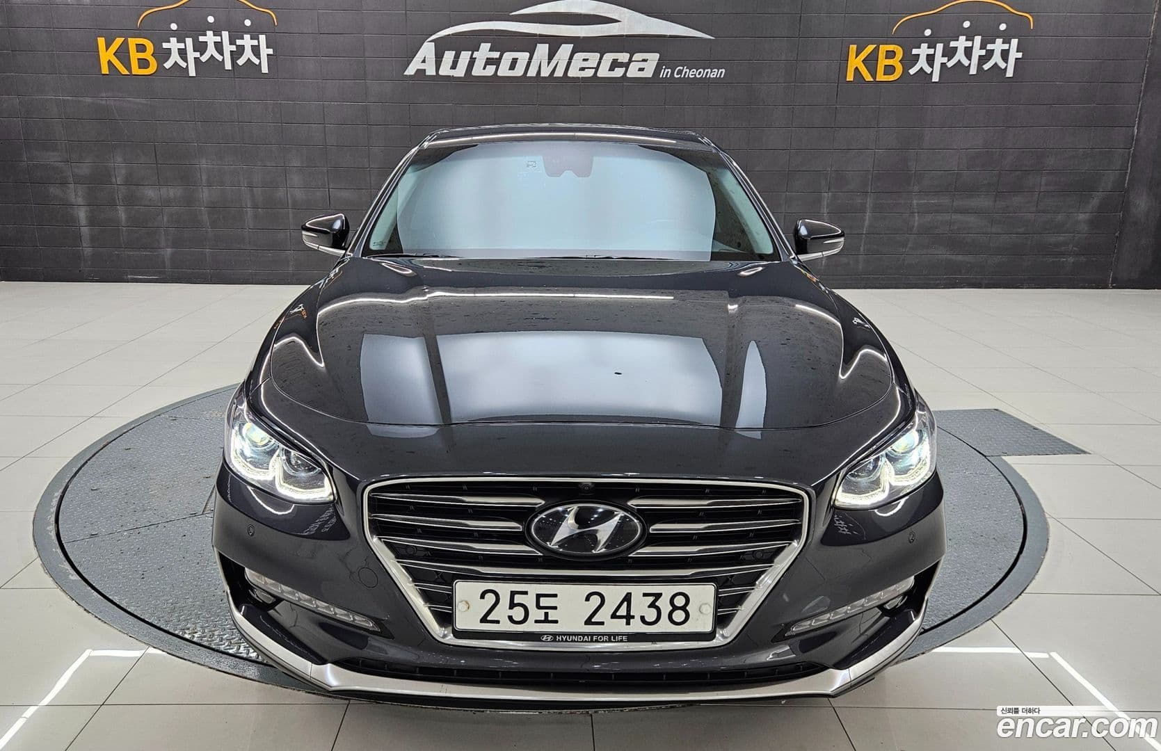 Main__Slider__Photo:Grandeur Hyundai 2017.10-0