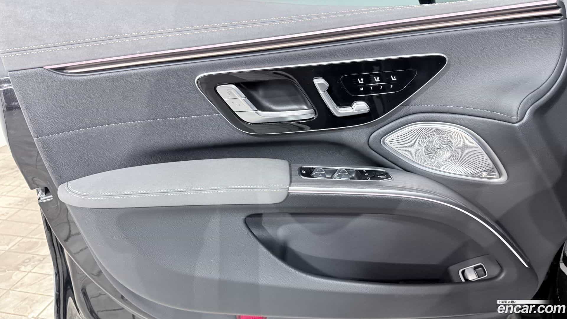 EQS Mercedes-Benz 2023.3-OPTION-019