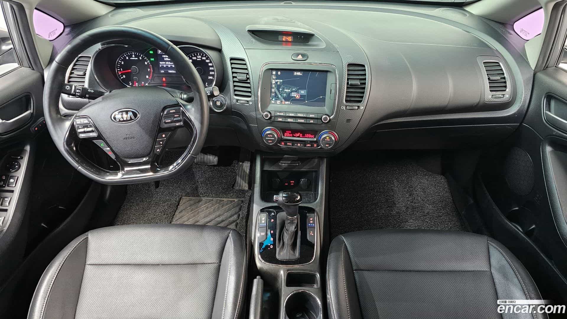 K3 Kia 2016.0-INNER-007