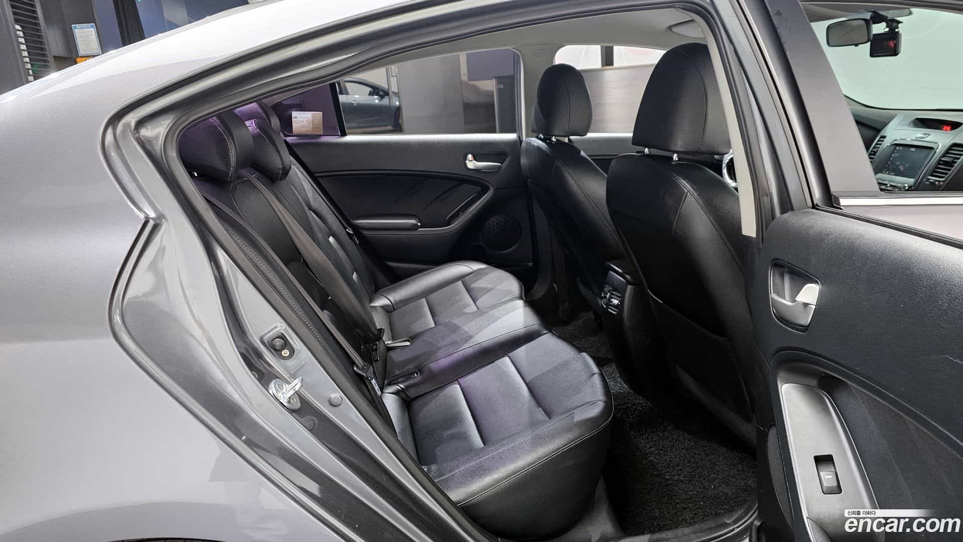K3 Kia 2016.0-OPTION-016