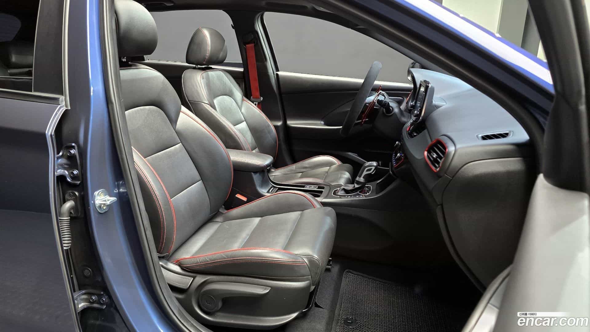 i30 Hyundai 2018.2-INNER-010
