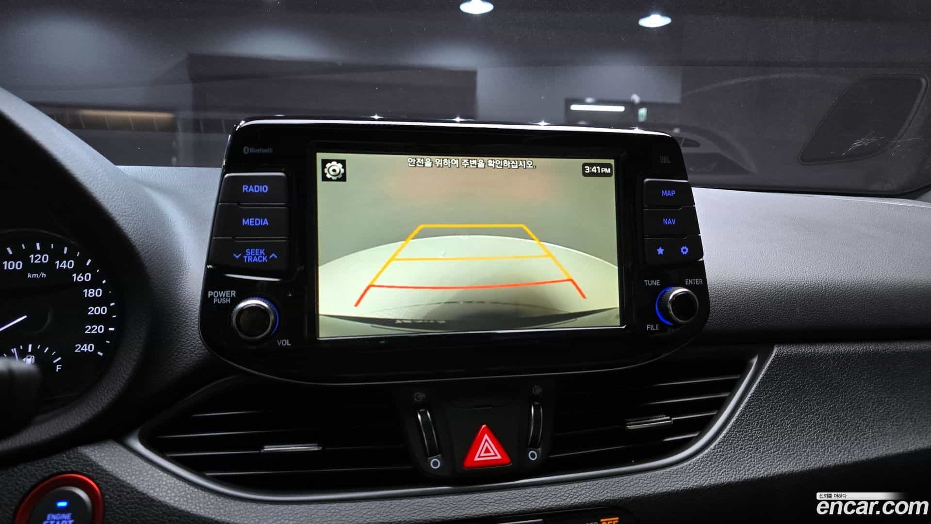 i30 Hyundai 2018.2-OPTION-020