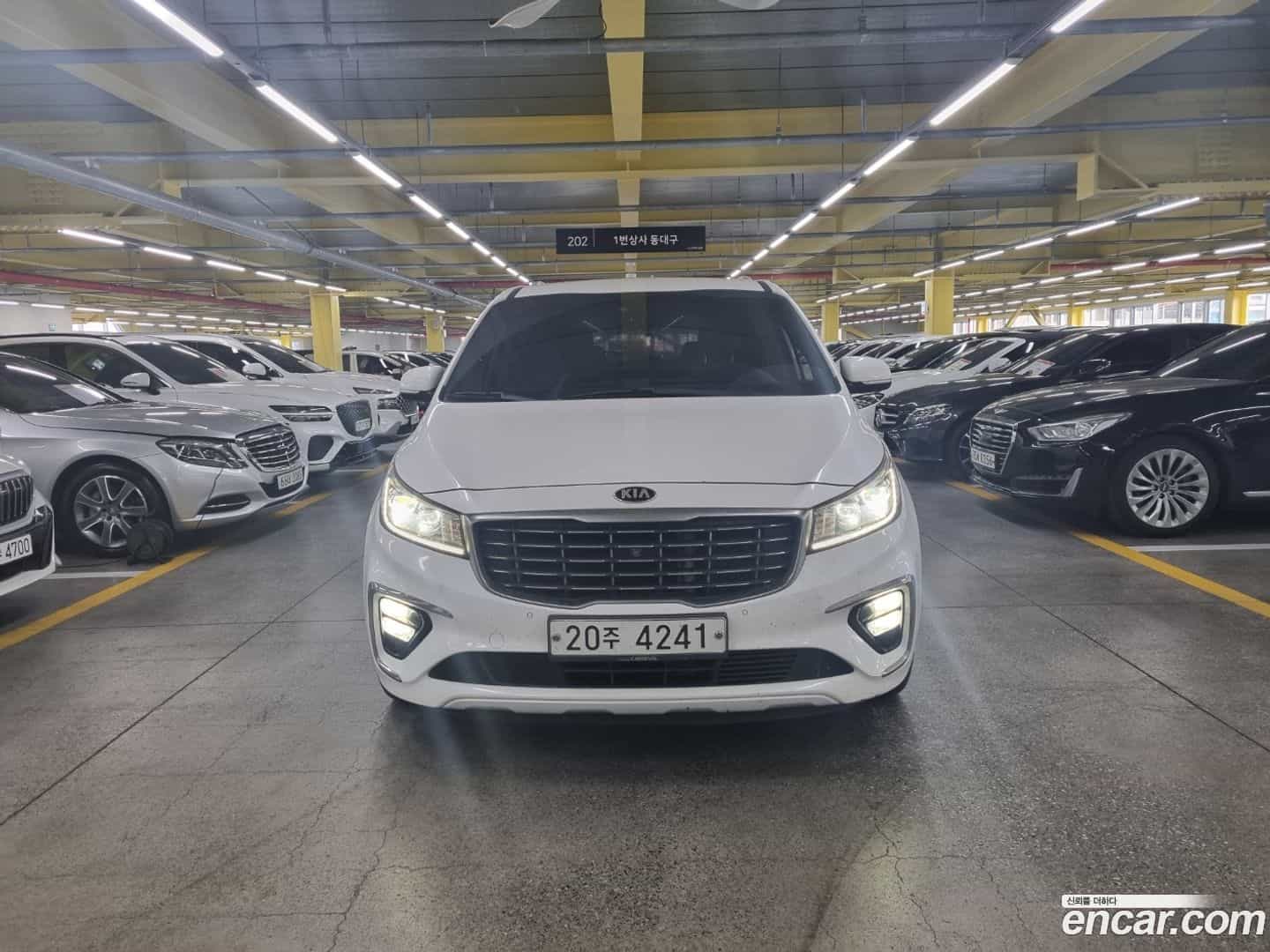 Canival Kia 2018.5-OUTER-001